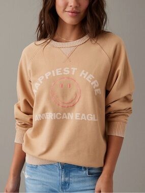 American Eagle Outfitters Sand Smiley Graphic Crewneck Sweatshirt